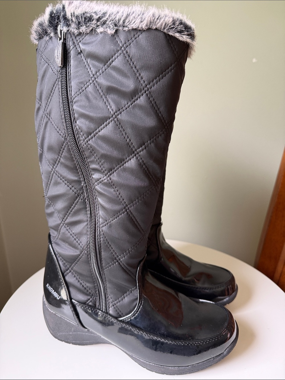 Khombu Tall Winter Boots 7M Black Quilted Faux Fur Waterproof Snow Side Zip